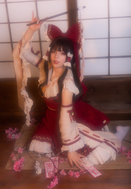 Saya Scarlet high quality star picture