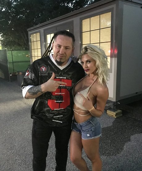 playmatepressly model best images