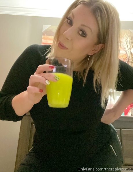 therealvixenval nude actress picture