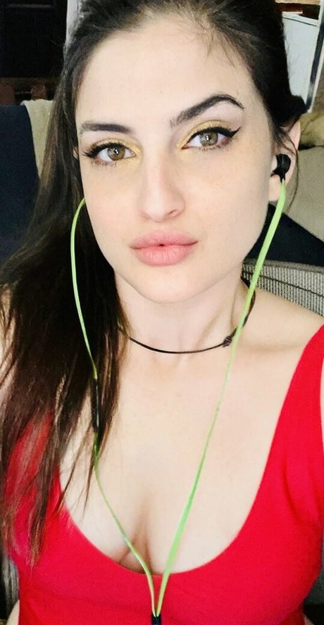 Divajilly free model pic