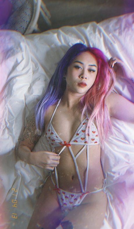 elabunny model high quality photo