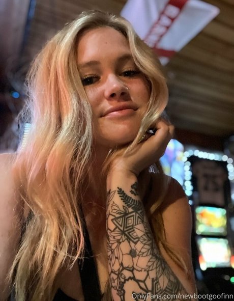 newbootgoofinn model pretty pics