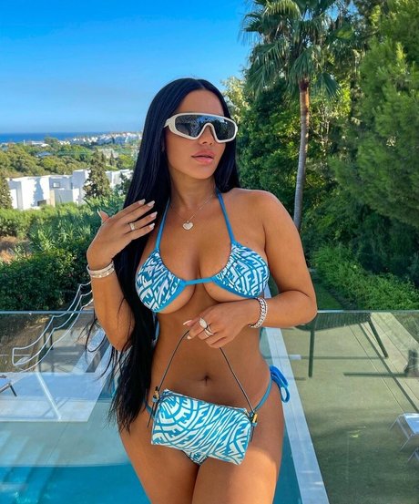 Milla Jasmine erotic model gallery