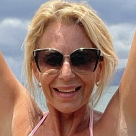 milfainsleedfree model sex galleries