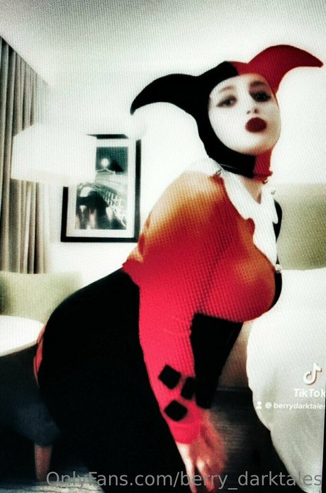 berry darktales sexy star image