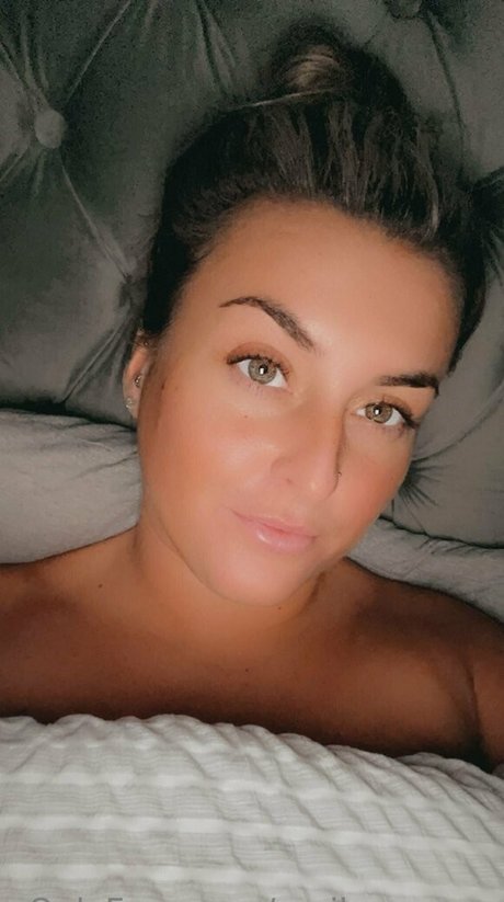 emilyy rosee hot model galleries