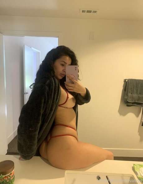 Evangelina Legetta model naked pics