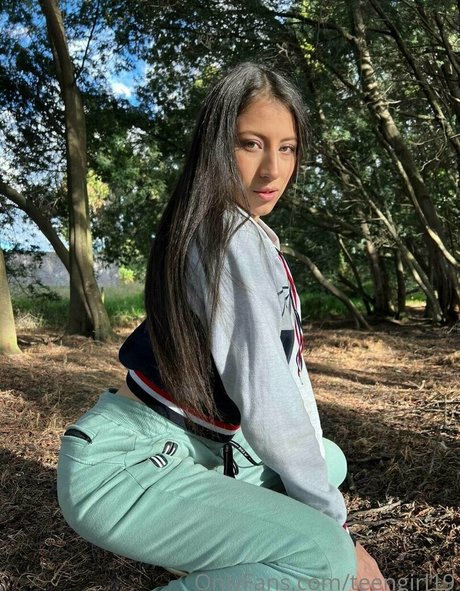 girlsweet19 beautiful actress image