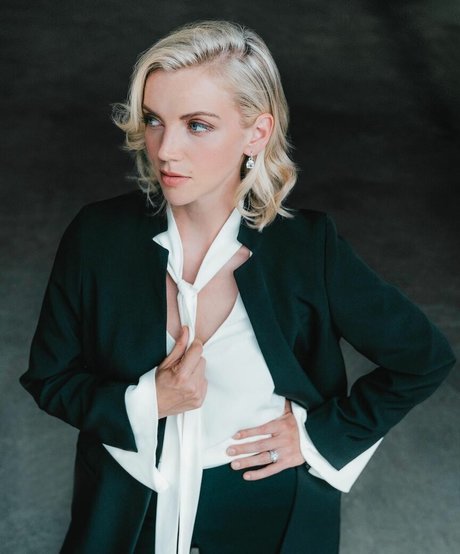 Kara Killmer exclusive model pictures