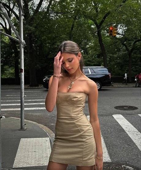 Ella Mendelsohn model hd pics