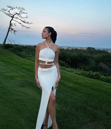 Ella Mendelsohn nudes actress photo