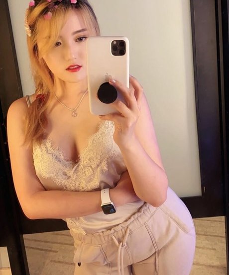 Plushys nude star img