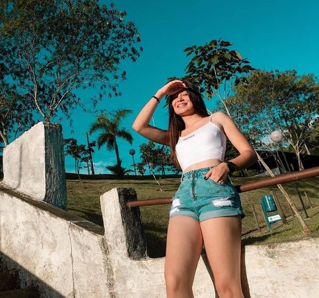 Karol Oliveira pornstar art photos