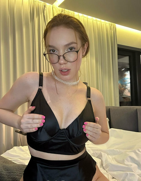 stacy therapy hot actress photo