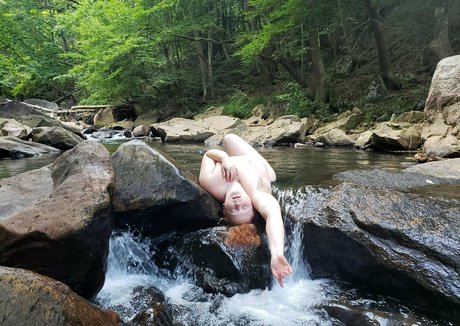 sluttubus pornstar erotic pictures