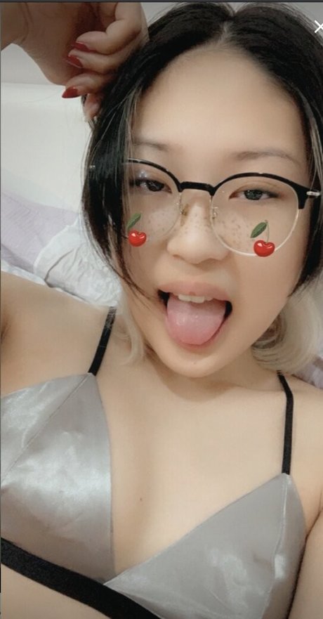 Strawberrybebby art pornstar archive