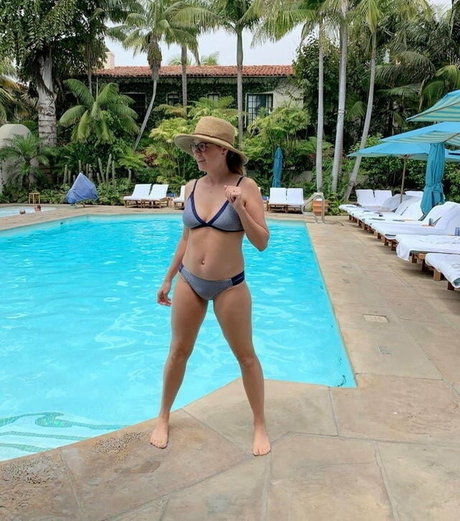 Jenna Fischer sex star img