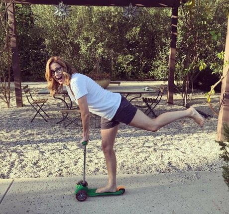 Jenna Fischer model art image