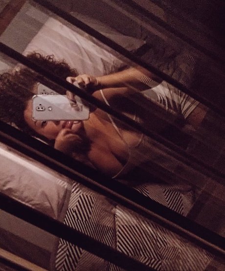 Rafaela Moreira star sex pic