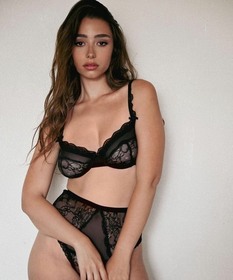 Ayelet Eden star exclusive img