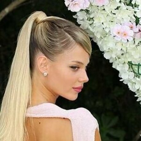 Bar Zomer pornstar pretty photos