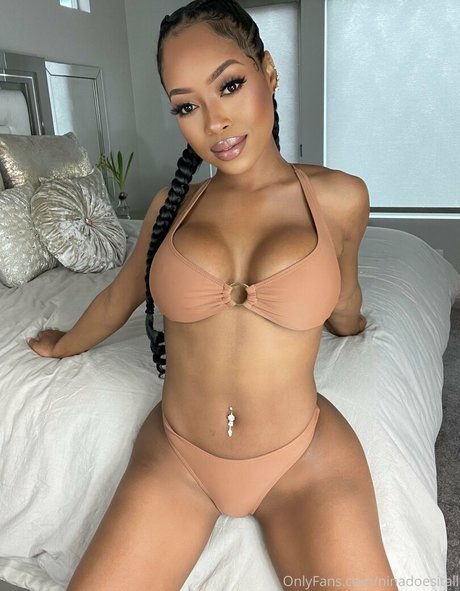 ninadoesitall hot star pictures