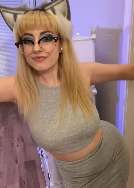 Splishbie star pornographic galleries