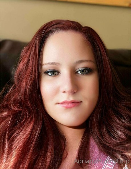 adrianahunnydrip pretty pornstar photos