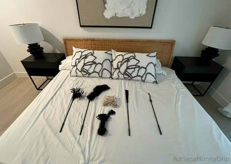 adrianahunnydrip erotic actress pictures