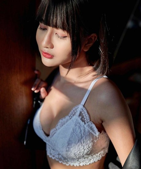 Kameaam hot star image