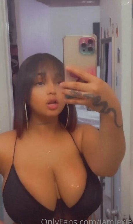 iamlexia pornstar pics