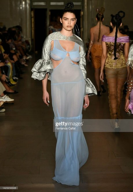 Lauren Searle pornstar pretty pics