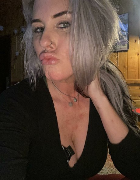 Noa Fox model high quality img