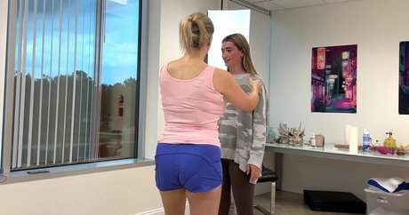 Mondragon Chiropractic beautiful model photos