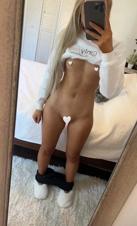 hannahwinkler pornstar nudes image