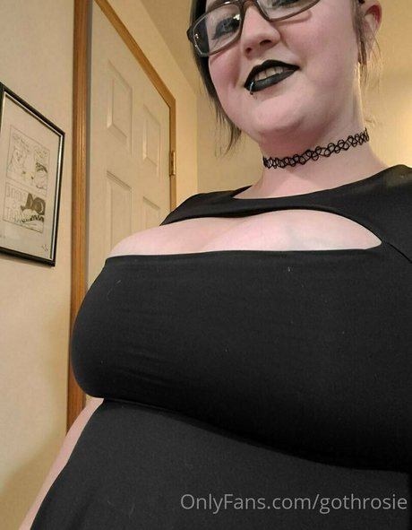 gothrosie erotic star pic
