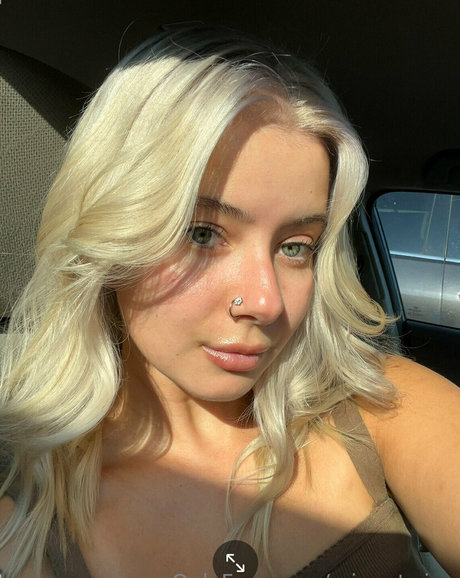 MinneTwins pornstar adult gallery