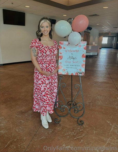 MinneTwins high quality pornstar pic