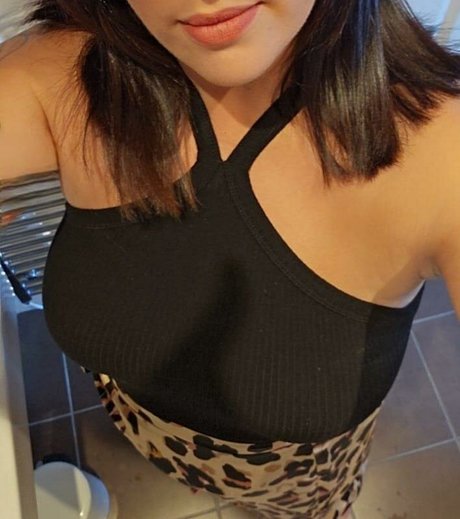 Funmumelf87 porn model img