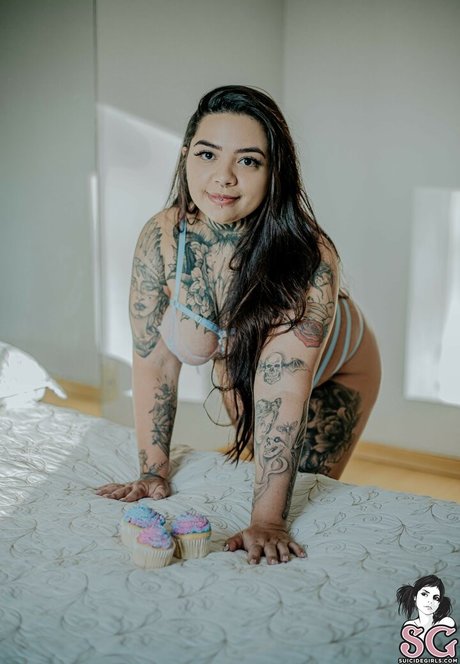 Satturne adult actress image