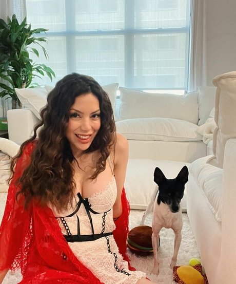 Natasha Trucking sexy actress gallery