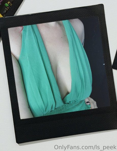 ls peek pornstar beautiful photo