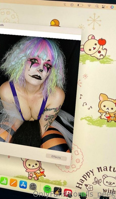 ls peek xxx star photos