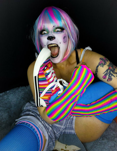 ls peek pretty pornstar pictures