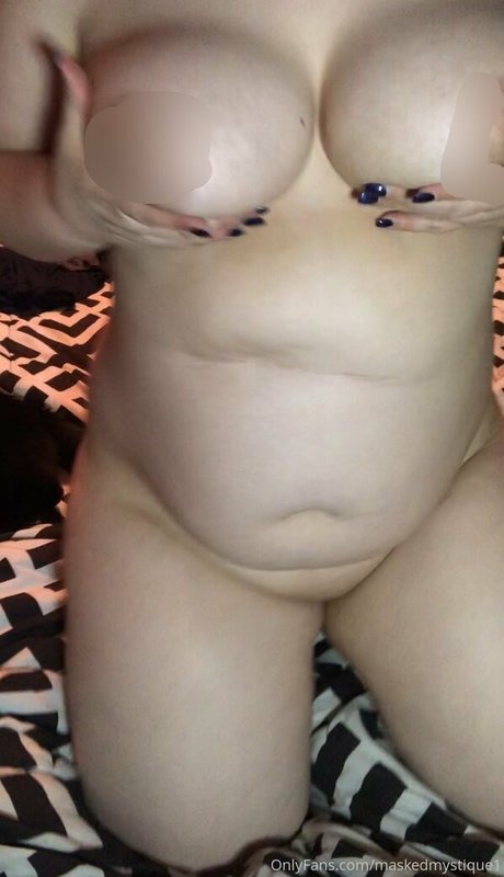 maskedmystique1 naked pornstar image