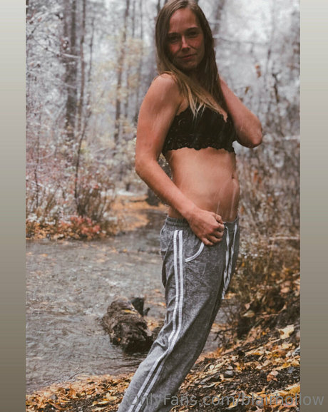 blairhollow model art picture