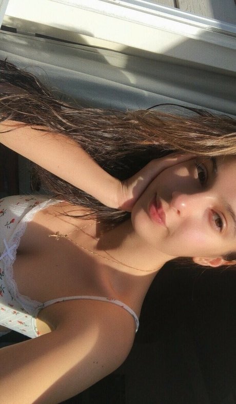 babielambuwu hot star pics