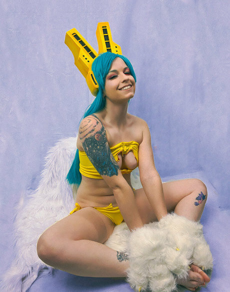 brieowth model adult pictures