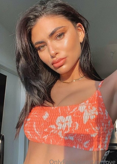 tashlove model hot pic