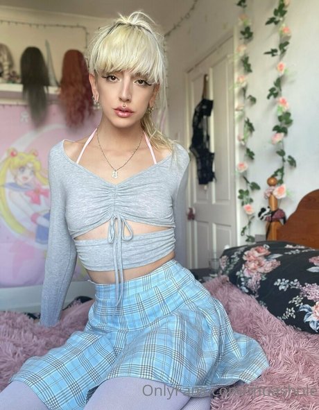 muashole art model images